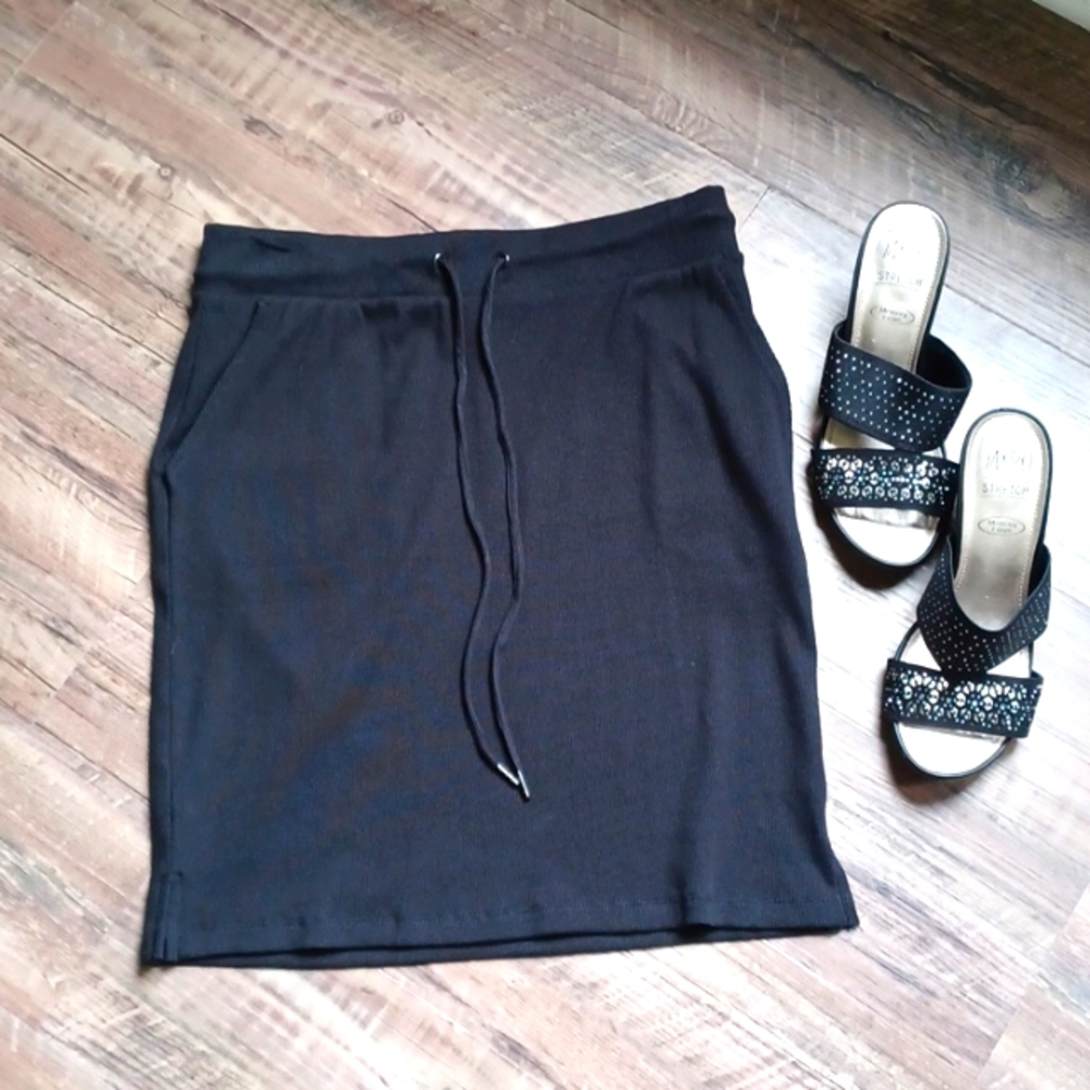 ⚘️Lil Black Skirt by Eliane Rose
